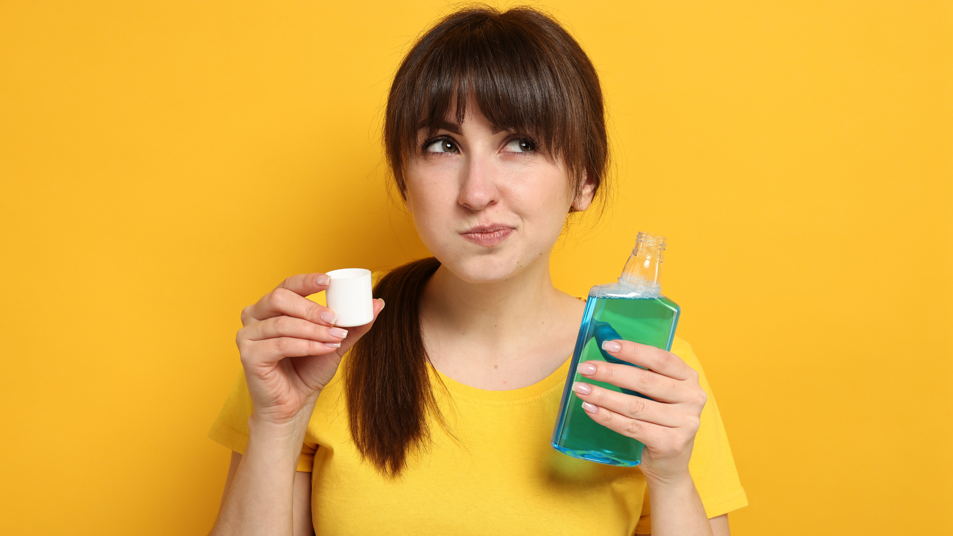 Natural Mouthwash: Benefits, Ingredients, and Choices