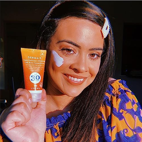 DERMA E Mineral Sunscreen SPF 30 - Oil-Free, Hypoallergenic Clear Zinc Protection - 2 Oz