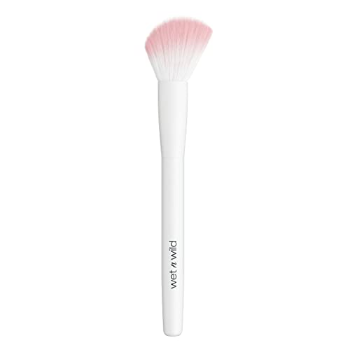 wet n wild Contour Brush - Effortless Sculpting & Blending, Ergonomic Handle, Cruelty-Free