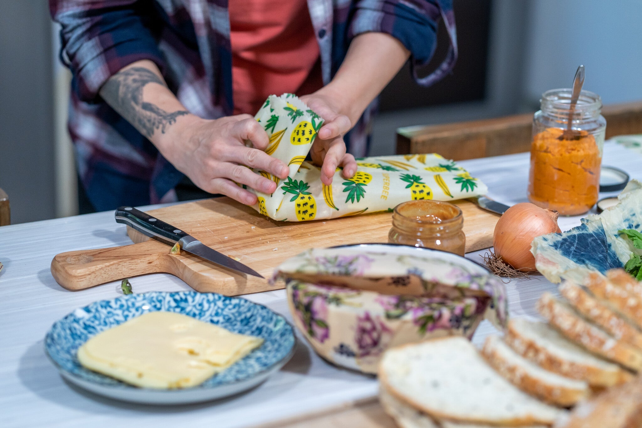 Beeswax Wraps “Sandwich wrap” 13" x 13" - Banana and Pineapple