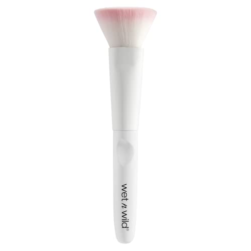 wet n wild Makeup Brush - Densely-Packed Synthetic Bristles, Ergonomic Control - Kabuki Style