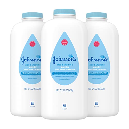 Johnson's Baby Powder - Gentle Moisture Absorption, Aloe & Vitamin E - 22oz Pack of 3
