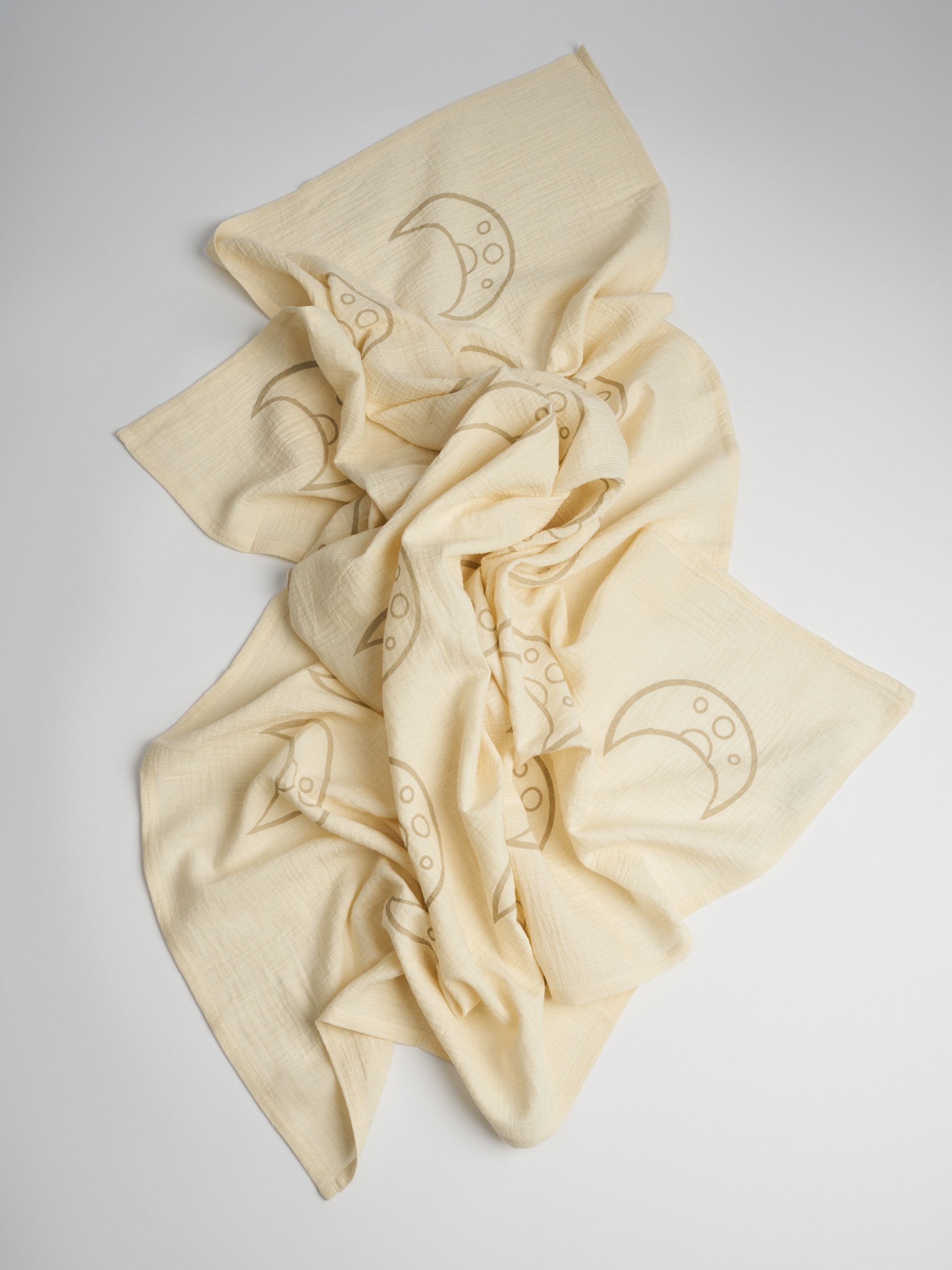 Organic and Fairtrade Cotton Crib Sheet and Muslin Wrap Set