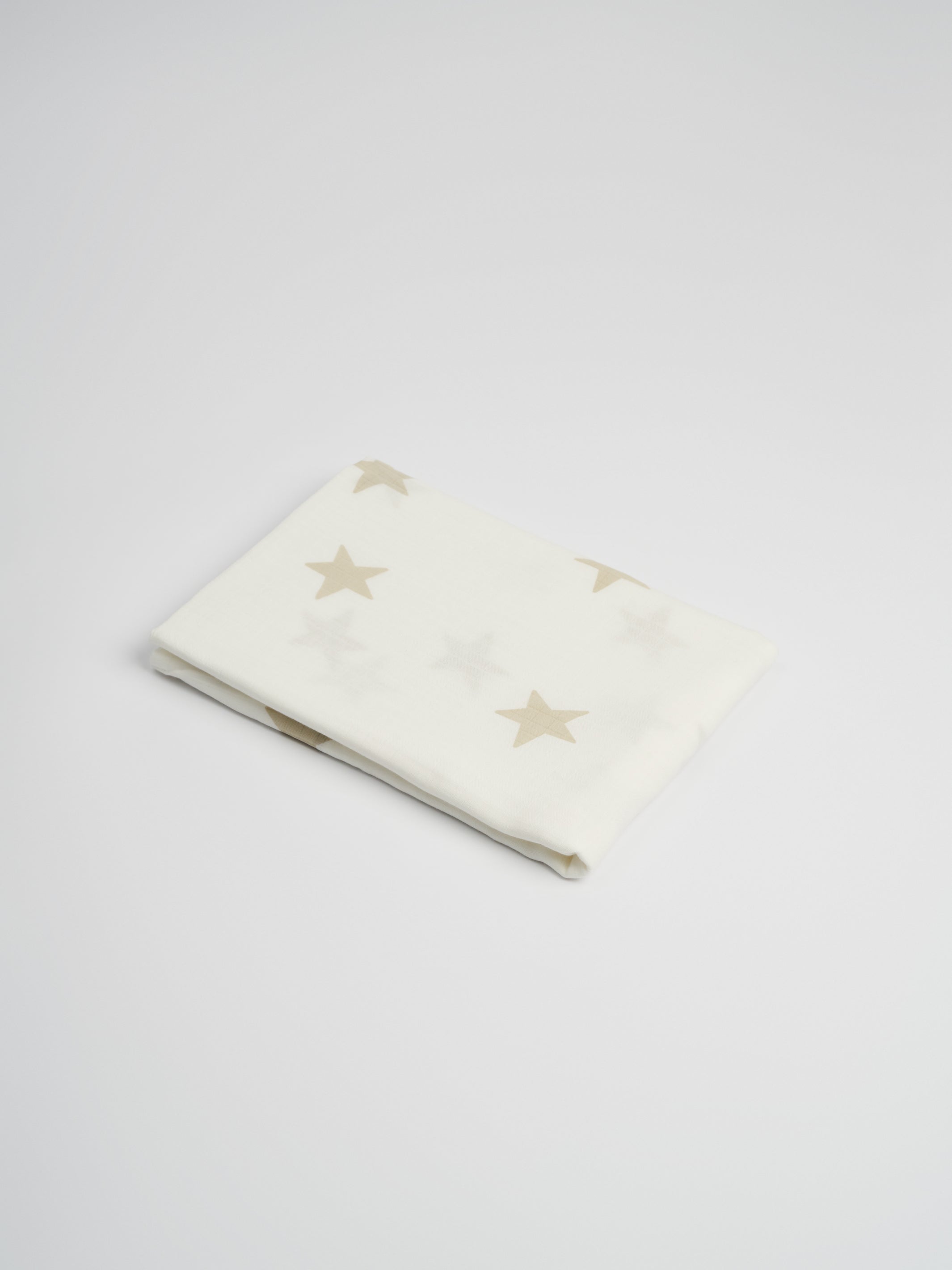 Organic and Fairtrade Cotton Crib Sheet and Muslin Wrap Set