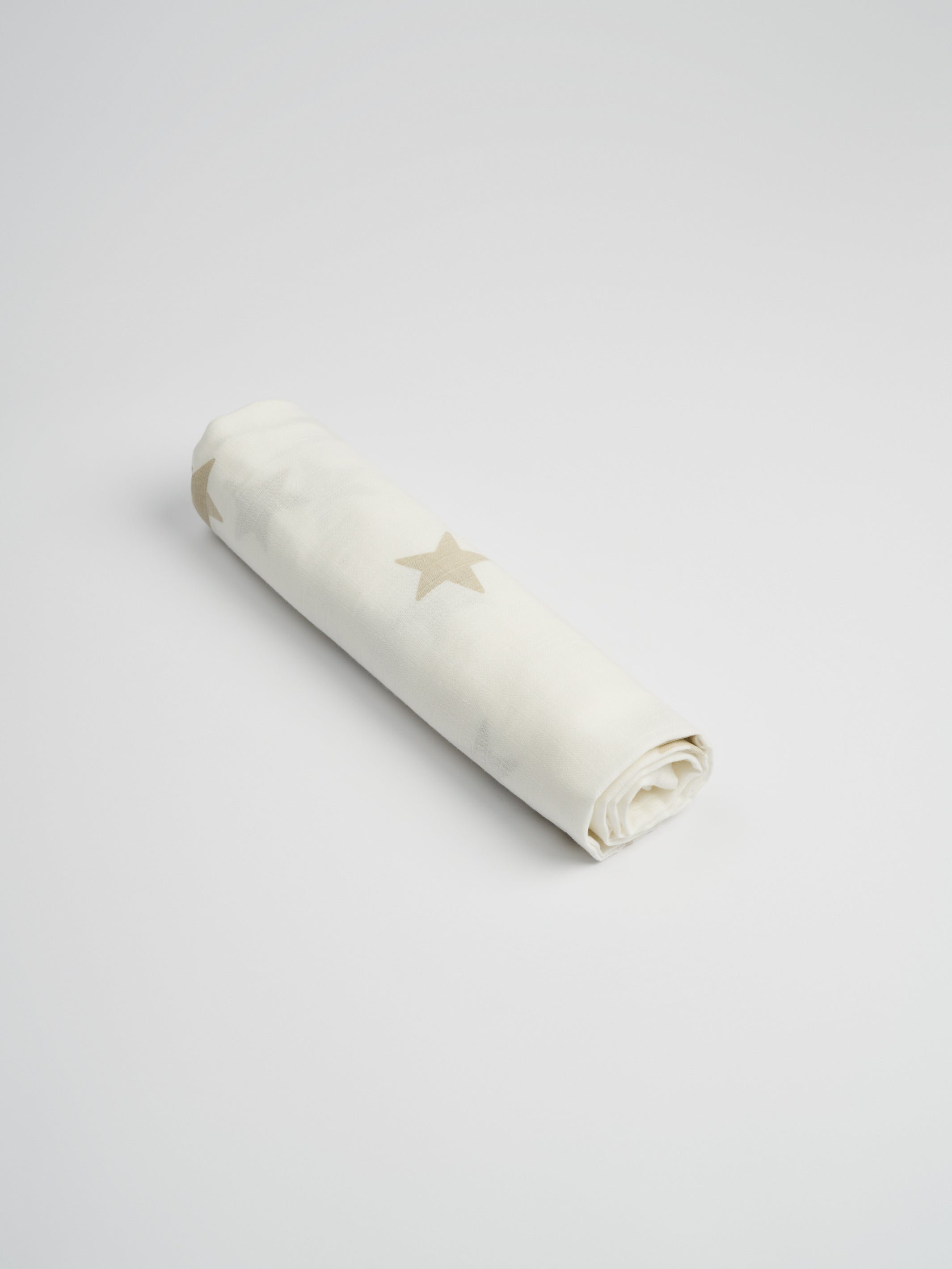 Organic and Fairtrade Cotton Crib Sheet and Muslin Wrap Set